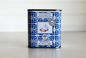 Italian Virgin Olive Oils in authentic decorative Tins