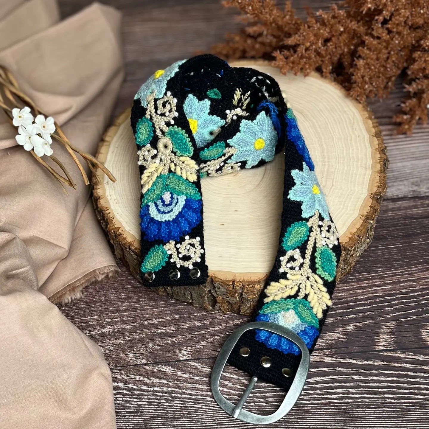 Hand Embroidered Belt Anabel Black - Wide