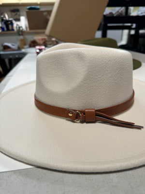 Wide Brim Buckle Hats