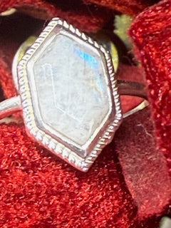 Solitaire Moonstone Ring Sterling silver