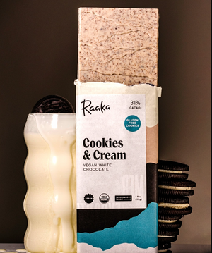 Cookies & Cream Vegan White Chocolate Bar