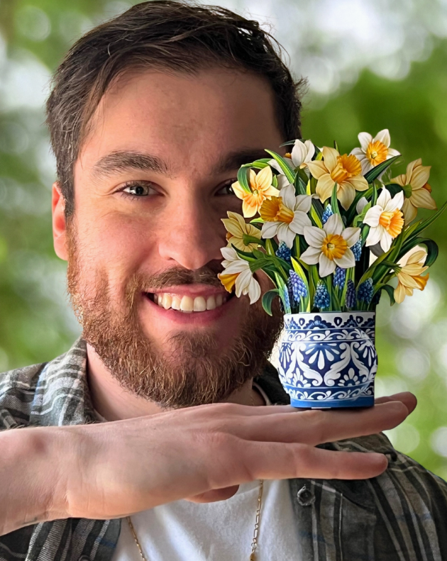 Mini English Daffodils Pop-Up Flower Bouquet & Card