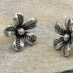 Silver Flower Stud Earrings-Mom I Love You