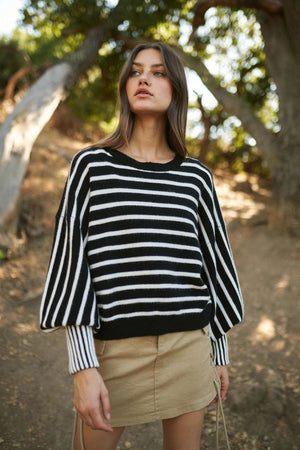 Black& White Striped Puff Sleeve Sweater